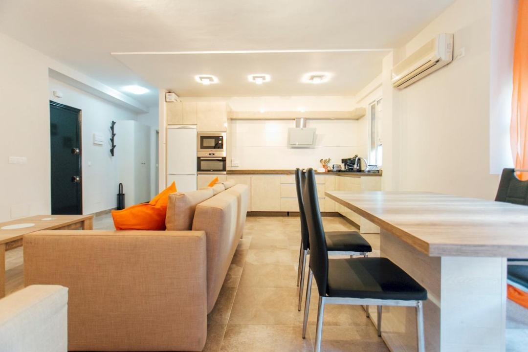 Wide And Diaphanous- 3Bd 2Bth- Alcazar Sevilha Exterior foto